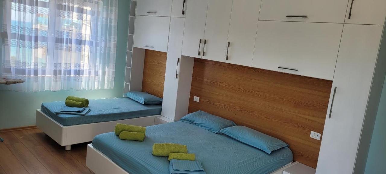 Sea View New Apartment Дуррес Экстерьер фото