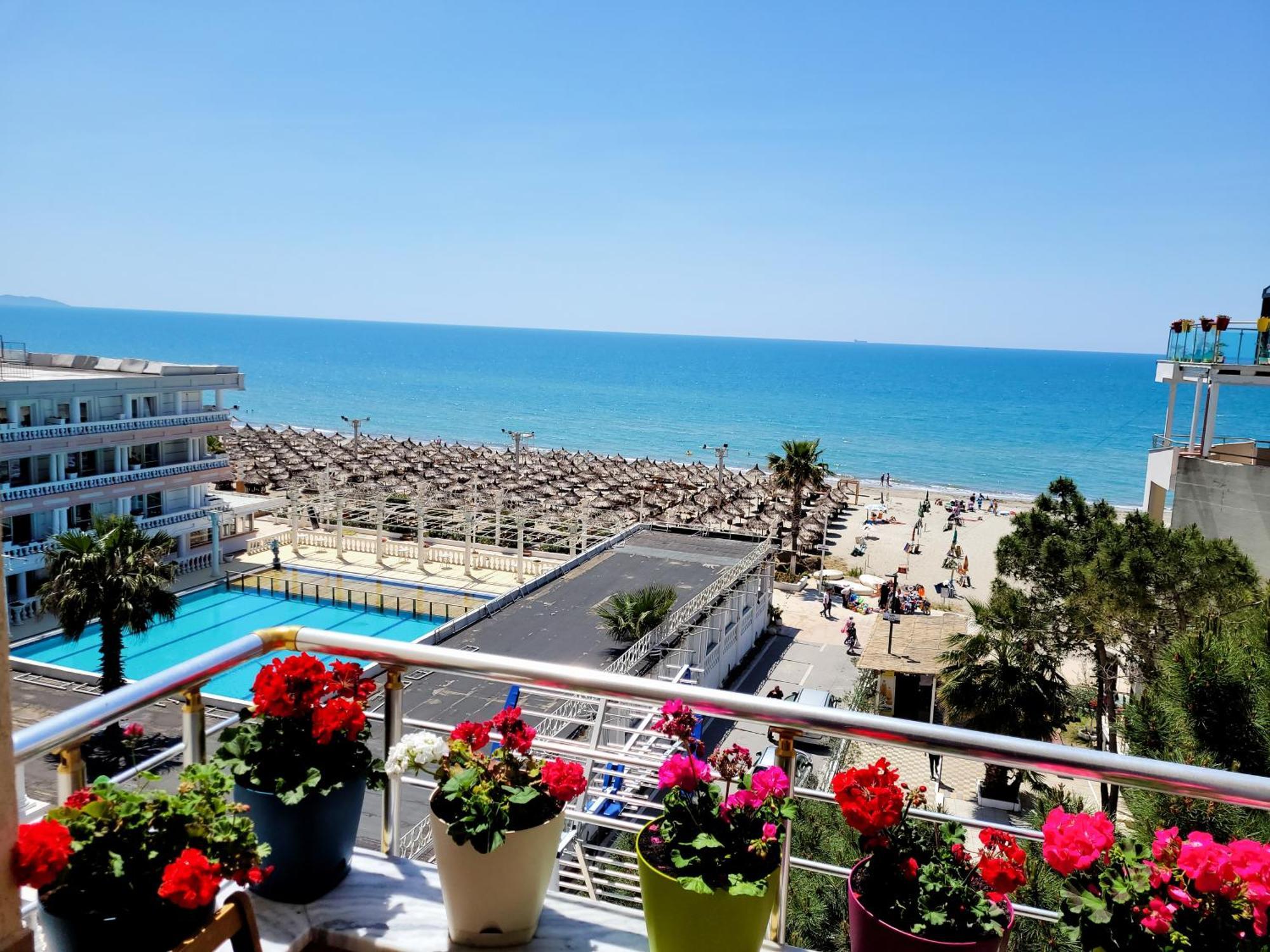 Sea View New Apartment Дуррес Экстерьер фото