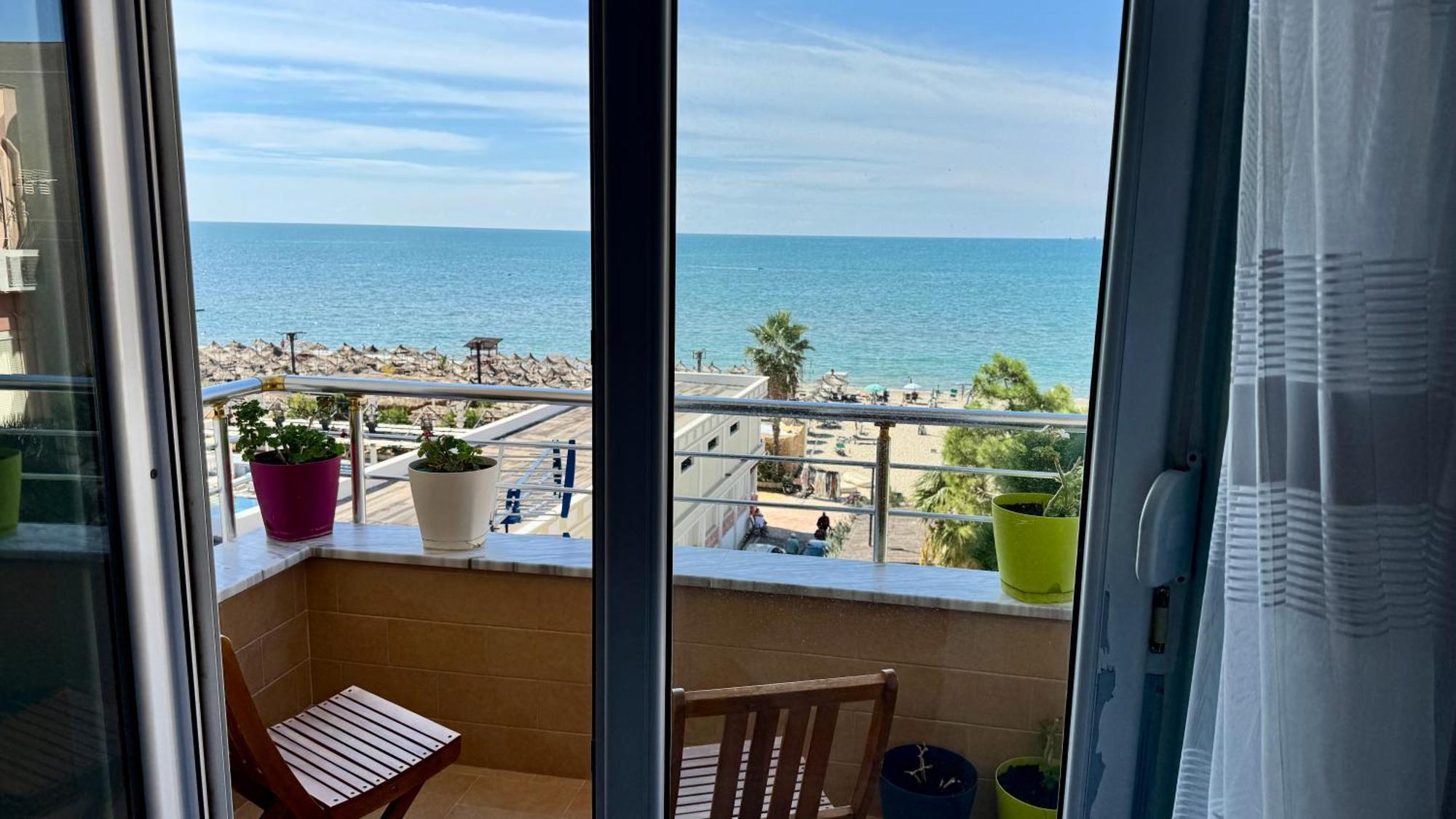 Sea View New Apartment Дуррес Экстерьер фото